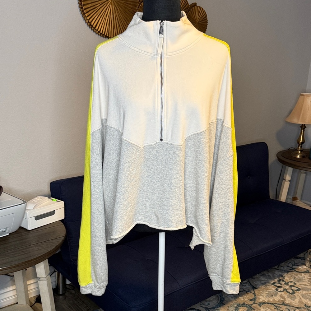 FP Movement Split Second Colorblock Half-Zip Pull… - image 1